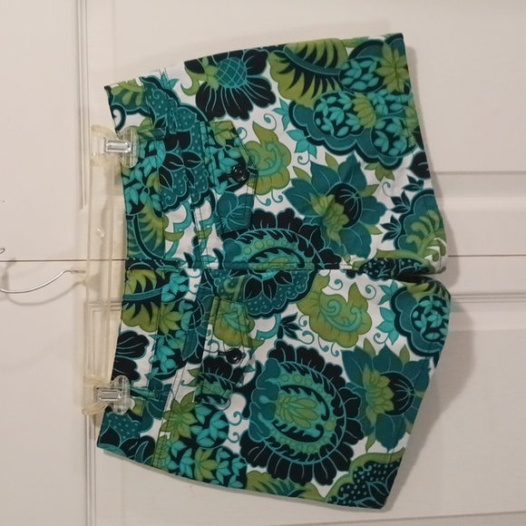Ann Taylor floral print flat front shorts - 4 - blues & greens - Picture 3 of 5